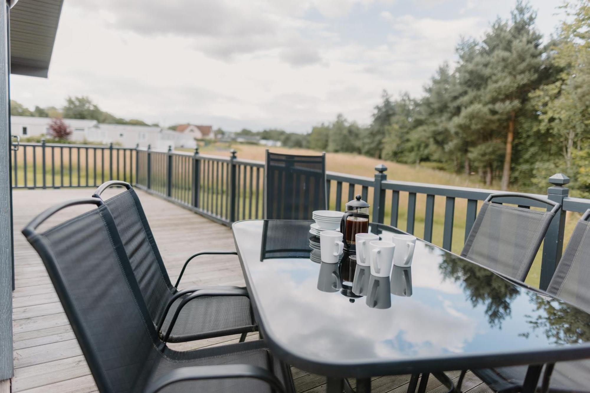 Linwater Caravan Park - Luxury Lodges And Static Caravans Near Edinburgh Ньюбридж Экстерьер фото