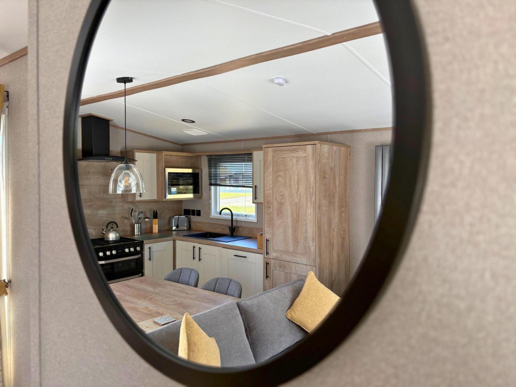 Linwater Caravan Park - Luxury Lodges And Static Caravans Near Edinburgh Ньюбридж Экстерьер фото