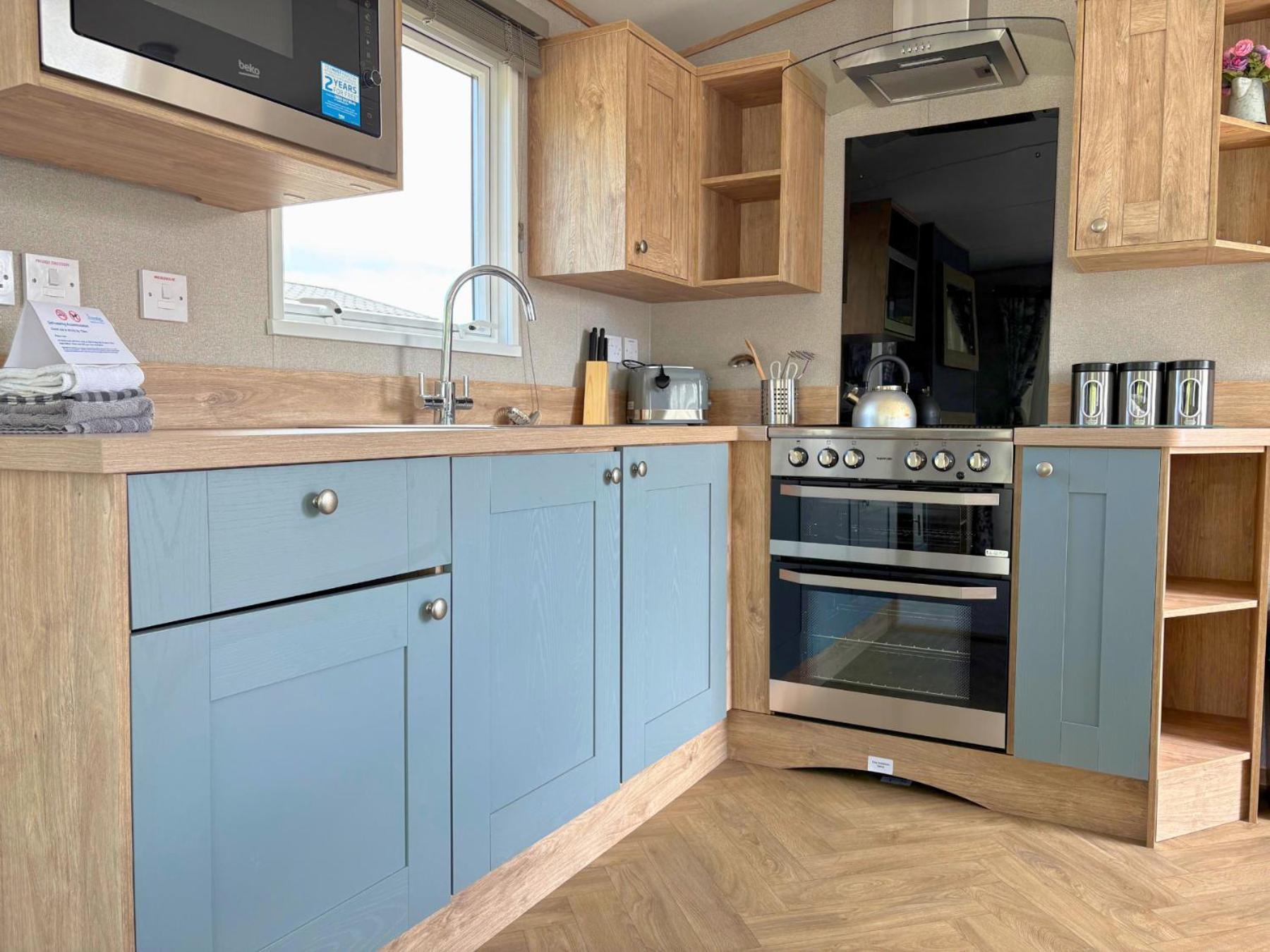 Linwater Caravan Park - Luxury Lodges And Static Caravans Near Edinburgh Ньюбридж Экстерьер фото